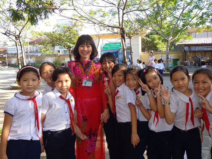 Giáo viên chủ nhiệm giỏi luôn được học sinh yêu quý (Ảnh minh họa Phan Tuyết) Giáo viên chủ nhiệm giỏi luôn được học sinh yêu quý (Ảnh minh họa Phan Tuyết)