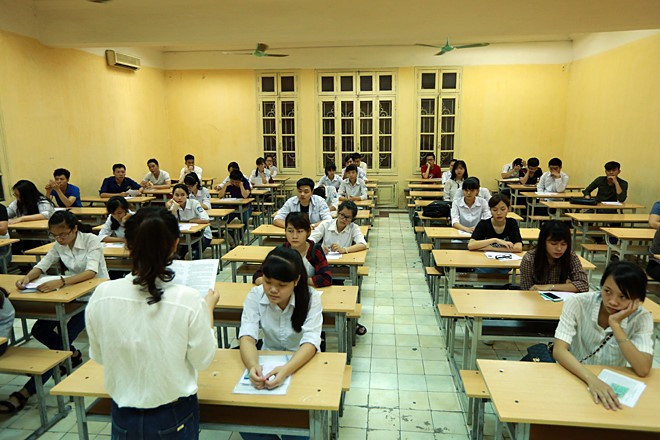 Một lớp học thi chứng chỉ Ngoại ngữ (Ảnh minh họa Báo Lao động) Một lớp học thi chứng chỉ Ngoại ngữ (Ảnh minh họa Báo Lao động)