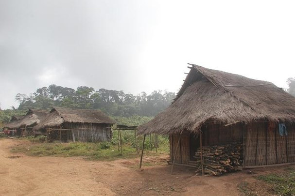 Nhà ở của đồng bào Khơ mú tại xã biên giới Bắc Lý, huyện Kỳ Sơn. Ảnh: Xuân Hòa (Baonghean.vn) Nhà ở của đồng bào Khơ mú tại xã biên giới Bắc Lý, huyện Kỳ Sơn. Ảnh: Xuân Hòa (Baonghean.vn)