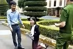 Cuộc kiểm tra ở nhà cô Hoa Anh, dạy trẻ miễn phí có là dạy thêm không? ảnh 3