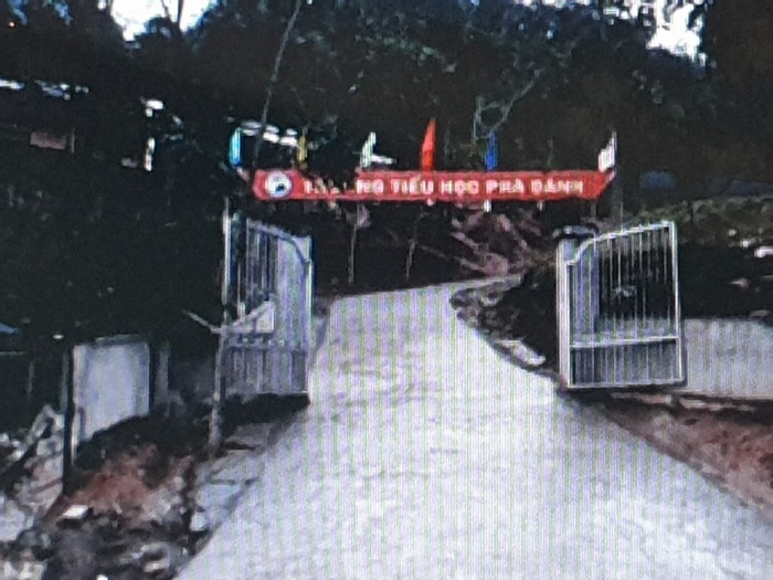 Trường Tiểu học Phà đánh (Ảnh nhân vật cung cấp). Trường Tiểu học Phà đánh (Ảnh nhân vật cung cấp).
