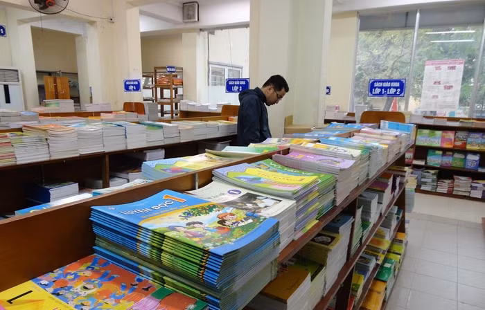 Đa dạng sách giáo khoa ((Ảnh: TTXVN)