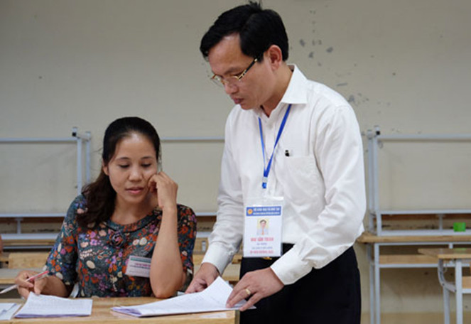 Cục trưởng Cục Quản lý chất lượng (Bộ Giáo dục và Đào tạo) Mai Văn Trinh thanh tra đột xuất điểm chấm thi tại kỳ thi Trung học phổ thông Quốc gia năm 2018 tại tỉnh Hòa Bình, ảnh minh họa: Báo Đại biểu Nhân dân. Cục trưởng Cục Quản lý chất lượng (Bộ Giáo dục và Đào tạo) Mai Văn Trinh thanh tra đột xuất điểm chấm thi tại kỳ thi Trung học phổ thông Quốc gia năm 2018 tại tỉnh Hòa Bình, ảnh minh họa: Báo Đại biểu Nhân dân.