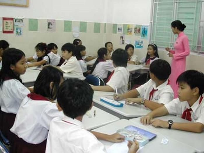 Hiệu trưởng mẫu mực, giáo viên sẽ hết lòng trong giảng dạy ((Ảnh minh họa trên giaoduc.net.vn) Hiệu trưởng mẫu mực, giáo viên sẽ hết lòng trong giảng dạy ((Ảnh minh họa trên giaoduc.net.vn)