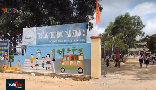 Trường Tiểu học Tân Xuân 2 huyện Hàm Tân nơi xảy ra vụ thầy giáo dâm ô nhiều học sinh (Ảnh VTV)