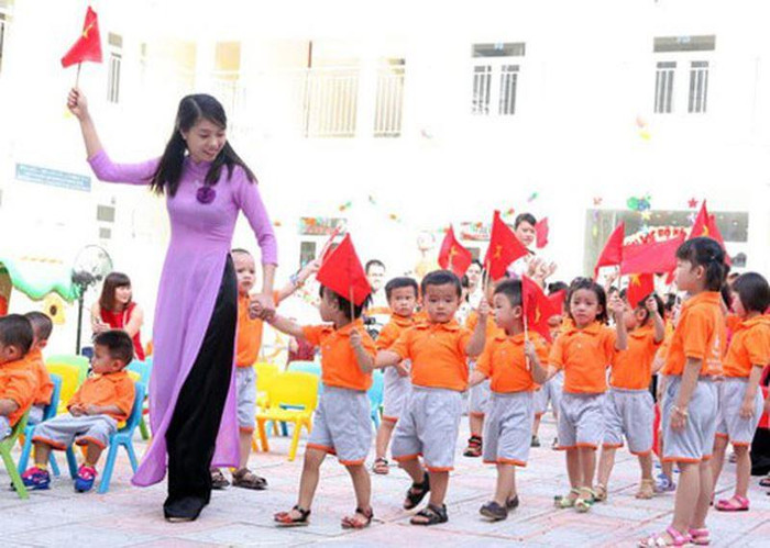 Đội ngũ giáo viên lớp 1 đã sẵn sàng cho việc tiếp cận chương trình mới (Ảnh minh họa VTV) Đội ngũ giáo viên lớp 1 đã sẵn sàng cho việc tiếp cận chương trình mới (Ảnh minh họa VTV)
