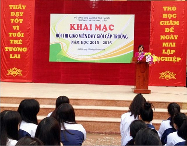 Mỗi năm một lần Hội thi giáo viên giỏii cấp trường được tổ chức (Ảnh minh họa Website: http://thpthoangcau.edu.vn) Mỗi năm một lần Hội thi giáo viên giỏii cấp trường được tổ chức (Ảnh minh họa Website: http://thpthoangcau.edu.vn)