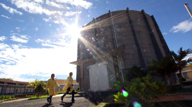 Một ngày mới ở lò phản ứng hạt nhân Đà Lạt Một ngày mới ở lò phản ứng hạt nhân Đà Lạt