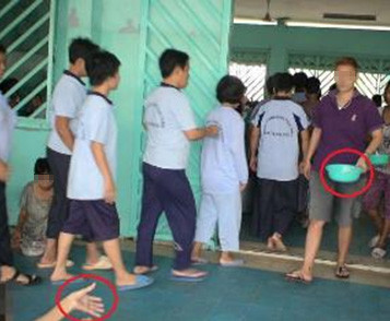 Chuyện đồng tính ở trại tâm thần, Tin tức trong ngày, benh nhan tam than, dong tinh, dong tinh nu, dong tinh nam, trai tam than, bac si, y ta, gioi tinh thu ba, gay