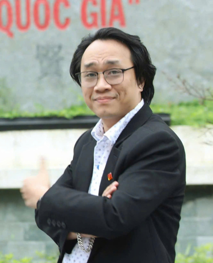 Tiến sĩ Phan Lê Chung - Chủ tịch Hội đồng trường, Trường Đại học Nghệ thuật, Đại học Huế. Ảnh: NVCC z6258796000825_e62164732f05f02ec19fa22c9cb65e2f.jpg