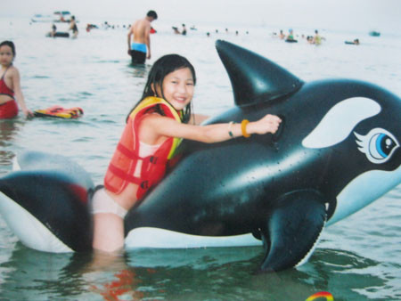 Hương Tràm lúc 6 tuổi