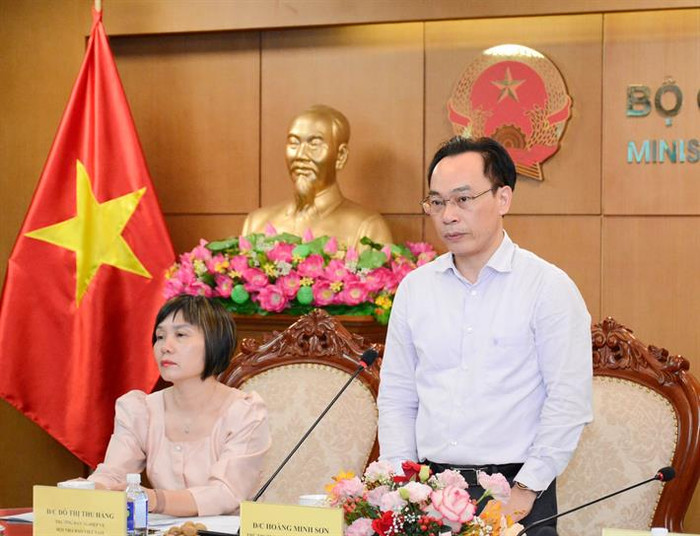 Thứ trưởng Bộ Giáo dục và Đào Tạo Hoàng Minh Sơn phát biểu tại họp báo. (Ảnh: Bộ Giáo dục và Đào tạo) dsc6803.jpg