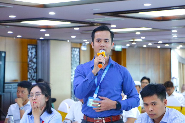 Ông Phạm Văn Sơn - Đại diện Công ty trách nhiệm hữu hạn Điện tử BYD Việt Nam. (Ảnh: Minh Quân) GDVN_7.JPG