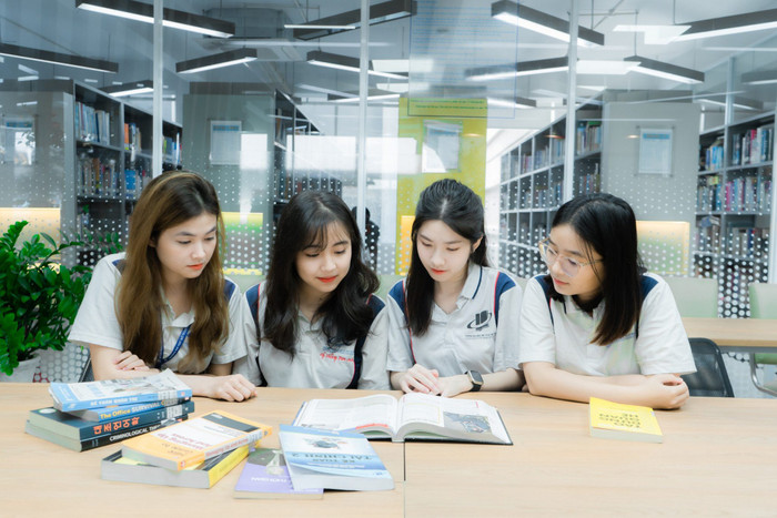 Ngành Xã hội học được nhiều thí sinh lựa chọn để xét tuyển vào các trường đại học, học viện vì cơ hội làm việc rộng mở sau khi tốt nghiệp. (Ảnh minh họa: website Trường Đại học Mở Thành phố Hồ Chí Minh) Thumb lấy.jpg