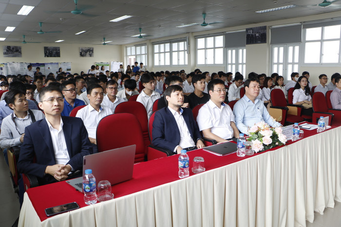 Quang cảnh Hội nghị sinh viên nghiên cứu khoa học học khoa Kỹ thuật Điện, Trường Đại học Điện lực 2024. (Ảnh: Minh Quân) gdvn_1.JPG