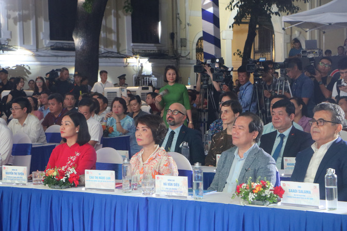 Các đại biểu tham dự Lễ khai mạc Festival Thu Hà Nội 2024. (Ảnh: Minh Quân) gdvn_8.JPG