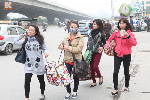 Ùn ùn về quê đón năm mới ảnh 5 Ùn ùn về quê đón năm mới, Tin tức trong ngày, nghi tet duong lich, nguoi dan un un ve nghi tet duong lich, giao thong, tin tuc 24h, tet duong lich, ben xe my dinh