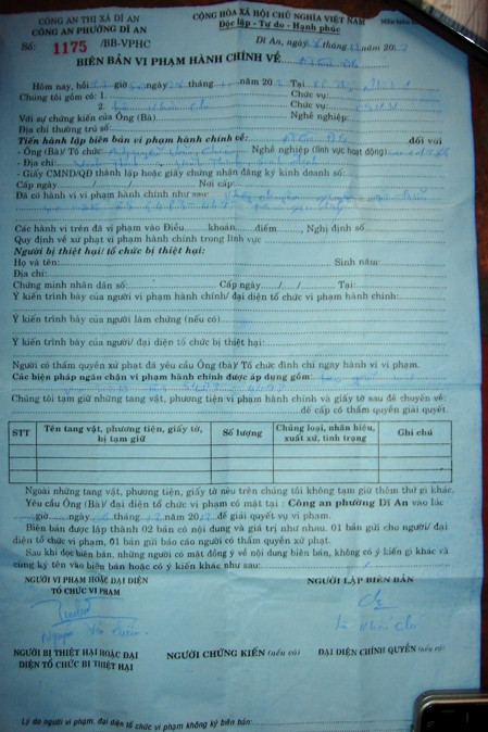 Phat xe khong 'chinh chu': Cong an xin loi nguoi dan