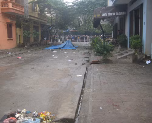 Hình ảnh nóng từ hiện trường vụ nổ xe máy, Tin tức trong ngày, no xe may o bac ninh, nổ xe máy ở bắc ninh, no xe may, tin, tin moi, tin tuc online, tin hay, tin, vn, doc bao, bao, tin tức, no xe may chet nguoi o bac ninh, no xe may chet nguoi, no xe may, gai min xe may, chay no xe may, tai nan, giet nguoi, nghi an giet nguoi, no xe may chet 2 nguoi