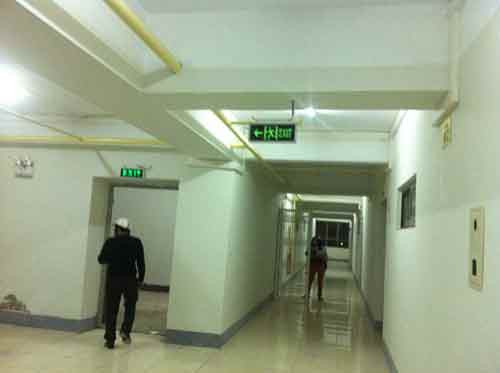 Hà Nội: Cháy chung cư 31 tầng, cả trăm người bỏ chạy ảnh 7 Cháy chung cư 31 tầng, cả trăm người bỏ chạy, Tin tức trong ngày, chay chung cu, cuu ho, nguoi dan, chay chung cu, no, khoi den, pccc, chap dien, vu chay, bao, tin tuc, tin hot, tin hay, vn