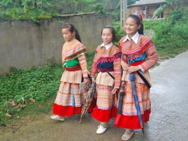 Gái bản và giấc mộng giàu sang, Tin tức trong ngày, gai ban mat tich, tuc keo vo, phu nu mat tich, thieu nu, nguoi dan toc, buon nguoi, lao cai, con gai dan toc, bao, tin tuc, tin hot, tin hay, vn