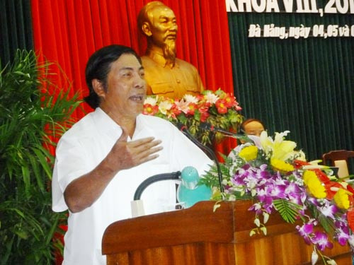 Ông Nguyễn Bá Thanh: "Vấn đề là phải có người chịu trách nhiệm cá nhân chứ không thể cuối cùng rồi hoà cả làng!" - Ảnh: HC Ông Nguyễn Bá Thanh: "Vấn đề là phải có người chịu trách nhiệm cá nhân chứ không thể cuối cùng rồi hoà cả làng!" - Ảnh: HC