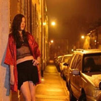 Hợp pháp hoá mại dâm có giúp "gái làng chơi" tránh bị lạm dụng thân thể? (Ảnh: moroccoboard.com) Hợp pháp hoá mại dâm có giúp "gái làng chơi" tránh bị lạm dụng thân thể? (Ảnh: moroccoboard.com)