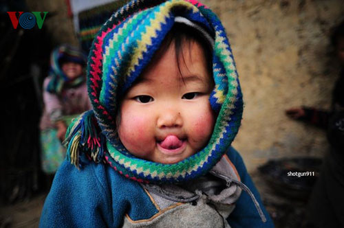 Cô bé đáng yêu trong "Nhà của Pao" - Sủng Là - Hà Giang