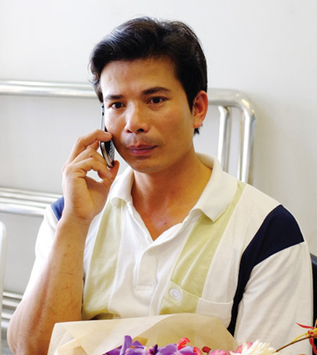 Người về từ tàu đắm và nghi ngờ bưng bít thông tin ảnh 2 Người về từ tàu đắm và nghi ngờ bưng bít thông tin ảnh 2