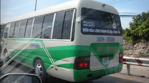 Nhà xe và màn thanh trừng tàn khốc ảnh 1 Nhà xe và màn thanh trừng tàn khốc, Tin tức trong ngày, xe du, xe khach, the luc ngam, quoc lo 5, cung duong, dau gau, nha xe, quan toan, xe du, xa hoi den, bao, tin tuc, tin hot, tin hay