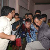 Hiếu bị bắt khi tham gia cướp tiệm vàng Hiếu bị bắt khi tham gia cướp tiệm vàng