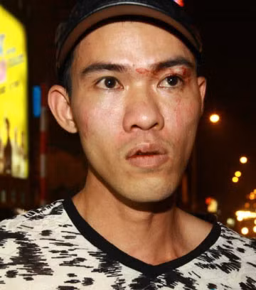 Đi Lexus mang súng thách thức CSCĐ, An ninh Xã hội, mang sung, túyp sắt, sung dan, lexus, bao, bao cong an, bao an ninh