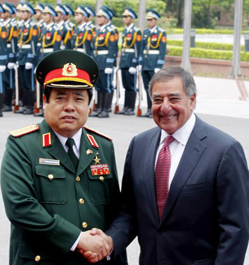 Tướng Phùng Quang Thanh: Việt Nam có nhu cầu mua vũ khí Mỹ ảnh 3 Tướng Phùng Quang Thanh: Việt Nam có nhu cầu mua vũ khí Mỹ ảnh 3