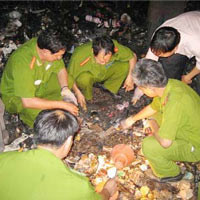 Công an thu giữ 10 bánh heroin (ảnh minh họa) Công an thu giữ 10 bánh heroin (ảnh minh họa)