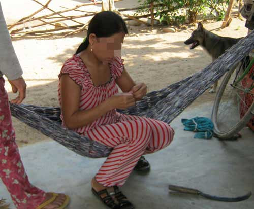 Nhẫn tâm chôn sống con trai 1 ngày tuổi ảnh 1 Nhẫn tâm chôn sống con trai 1 ngày tuổi, An ninh - Hình sự, Chon song, con trai, con gai, tre so sinh, mang thai, an ninh, bao.