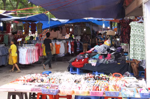 Hội chợ đồ chơi trẻ em bán... đồ người lớn, Tin tức trong ngày, hoi cho do choi tre em, hoi cho, quoc te thieu nhi, tet thieu nhi, su kien, gian hang, do choi tre em, tin nhanh, tin nong