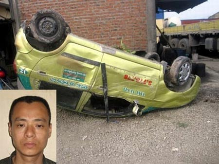 Quặn lòng đại tang từ một đám cưới ảnh 2 Quặn lòng đại tang từ một đám cưới, Tin tức trong ngày, tai nan taxi, taxi lat xuong song, tai nan giao thong, di an cuoi chet tham, tai nan, tai nan chet nguoi, chet duoi, taxi lat, bao, tin nhanh, tin hot, tin tuc