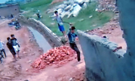 Hình ảnh chém người như phim hành động ảnh 2 Hình ảnh chém người như phim hành động, An ninh - Hình sự, chem nguoi, giet nguoi, vu an, vu chem nguoi, an mang, thanh toan, bao