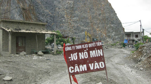 Cảnh báo sét đánh qua điện thoại di động, Tin tức trong ngày, set danh no min, set danh chet trau, set dah, thien tai, chay den, canh bao set, tron set, giong set, bao, tin tuc, tin hot, tin hay