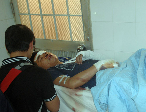 Lời kể nạn nhân vụ tai nạn kinh hoàng, Tin tức trong ngày, xe khach roi xuong song, xe khach, tai nan giao thong, hien truong tai nan, tai xe, nan nhan, nguoi bi thuong, nguoi chet, tin tuc