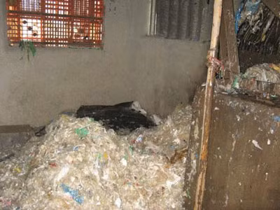 Rác thải là đồ nhựa được chuyển ra khu này