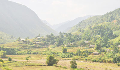 Nắng nóng và độ ẩm thấp sẽ ảnh hưởng nhiều đến sản xuất nông nghiệp. (Ảnh: baolaocai) Nắng nóng và độ ẩm thấp sẽ ảnh hưởng nhiều đến sản xuất nông nghiệp. (Ảnh: baolaocai)