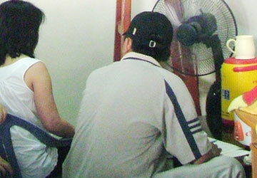 Nghi án người nhái cướp tiền, vàng ảnh 1