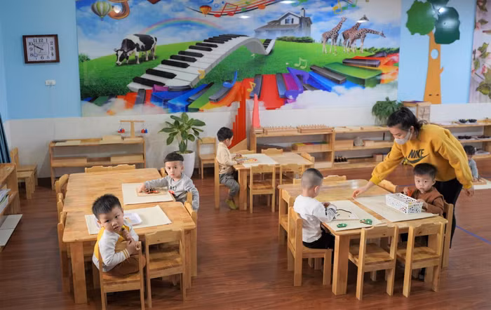 Đây là năm học thứ hai liên tiếp tỉnh Quảng Ninh có chính sách về hỗ trợ học phí cho trẻ em mầm non, học sinh phổ thông, học viên học chương trình giáo dục thường xuyên cấp phổ thông đang học tại các cơ sở giáo dục trên địa bàn tỉnh (Ảnh: Phạm Linh)