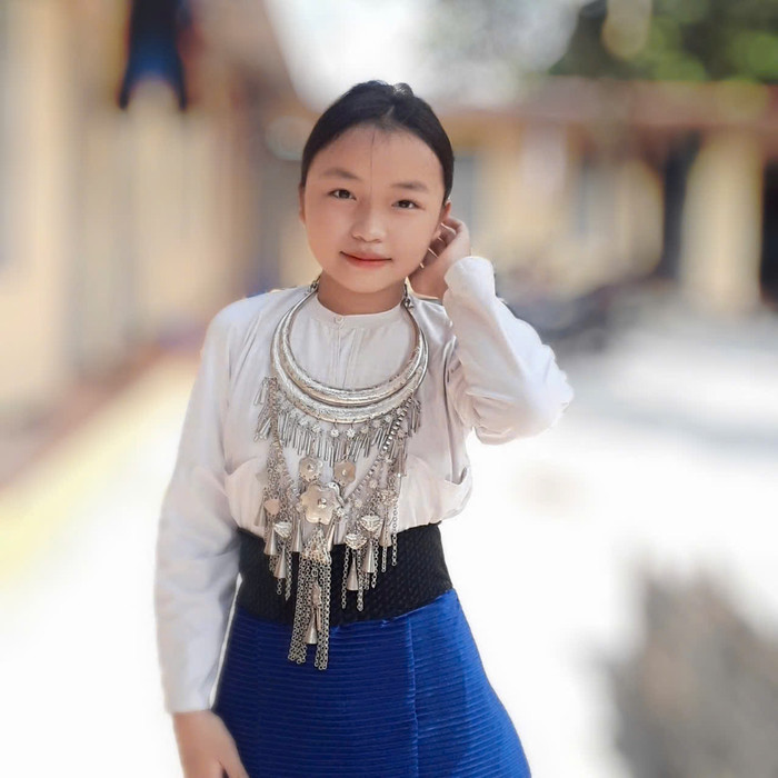 Giàng Thị Súa đăng ký ngành Sư phạm tiếng H'Mông để hiểu thêm về tiếng mẹ đẻ. Ảnh: NVCC z5849646073189_f18a6e86ec4bb4a4fc503ea04a2b27b9.jpg