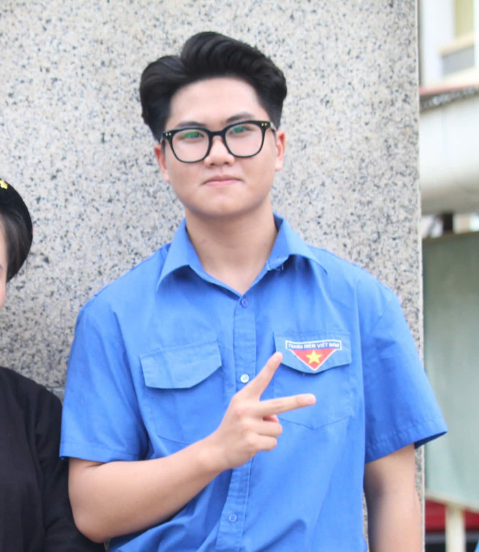 Nguyễn Hùng Giang - sinh viên lớp K1 GDTH A ngành Giáo dục tiểu học, Phân hiệu Đại học Thái Nguyên tại tỉnh Hà Giang. Ảnh: NVCC z5861799505497_f06e0e3527c9082ec297bd96ef170d07.jpg