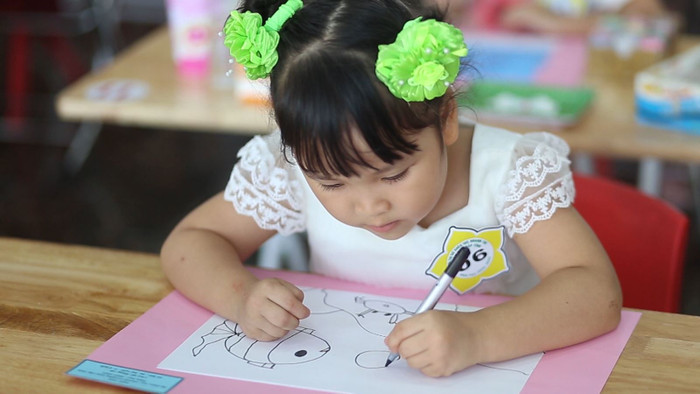 Hội thi “Bé khéo tay, nhanh trí” cho trẻ mầm non do Sở Giáo dục và Đào tạo tỉnh Quảng Ngãi tổ chức (Ảnh: quangngaitv) H_TTHT1.jpg