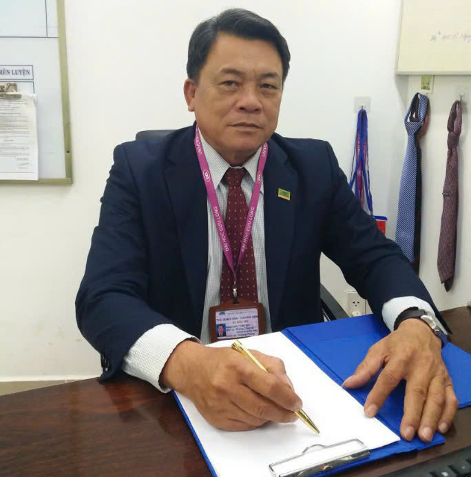 Thầy Âu Hữu Thế - Trưởng phòng Công tác Chính trị Sinh viên của Trường Đại học Cửu Long. Ảnh: NVCC. z6161420479051_1e30a84918ef163bdf477237ca1f2506.jpg