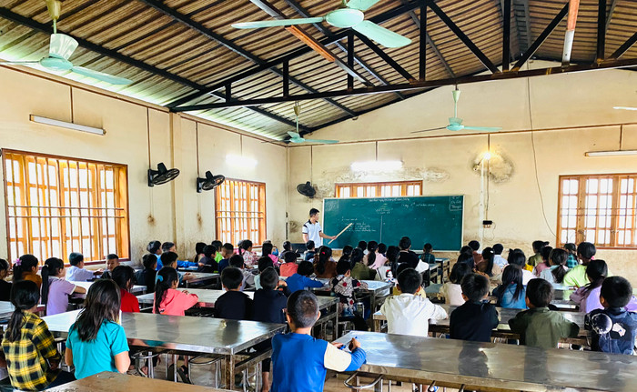 Một lớp học tại Trường Phổ thông dân tộc bán trú Tiểu học Mường Lạn. Ảnh: NVCC z5868797698574_7ecf87ac3ae05f718d976097680a601d.jpg