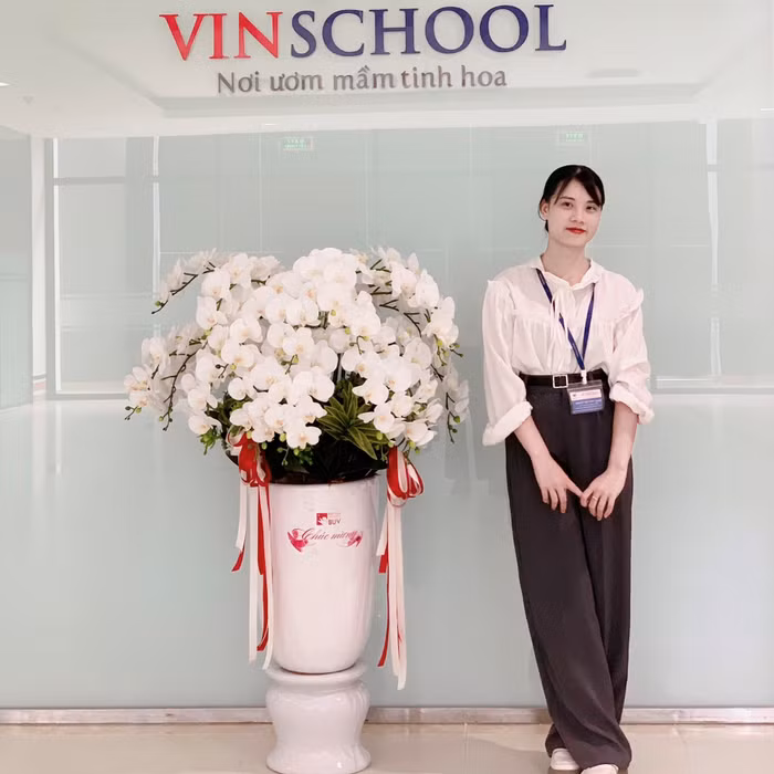 Cô Khuất Thị Thúy Xoan, giáo viên dạy môn Lịch sử và Địa lý tại Hệ thống giáo dục Vinschool. Ảnh: NVCC